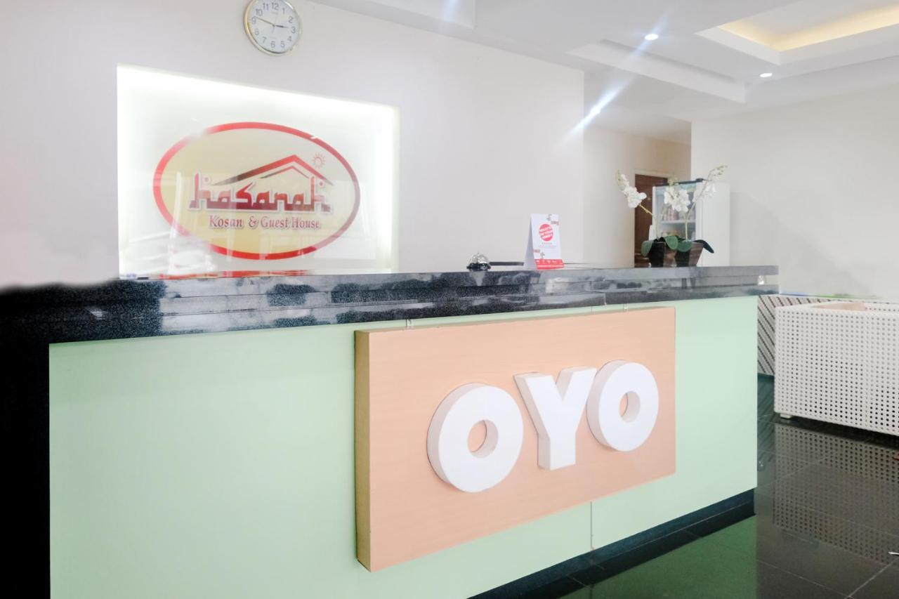 Oyo 696 Hasanah Guest House Syariah De Saphire Malang Exteriér fotografie